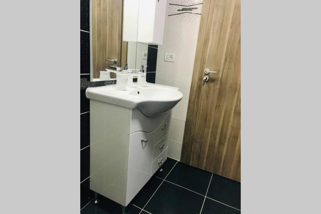 Bonte Residence Str Daliei Nr 3 Giroc Luaran gambar