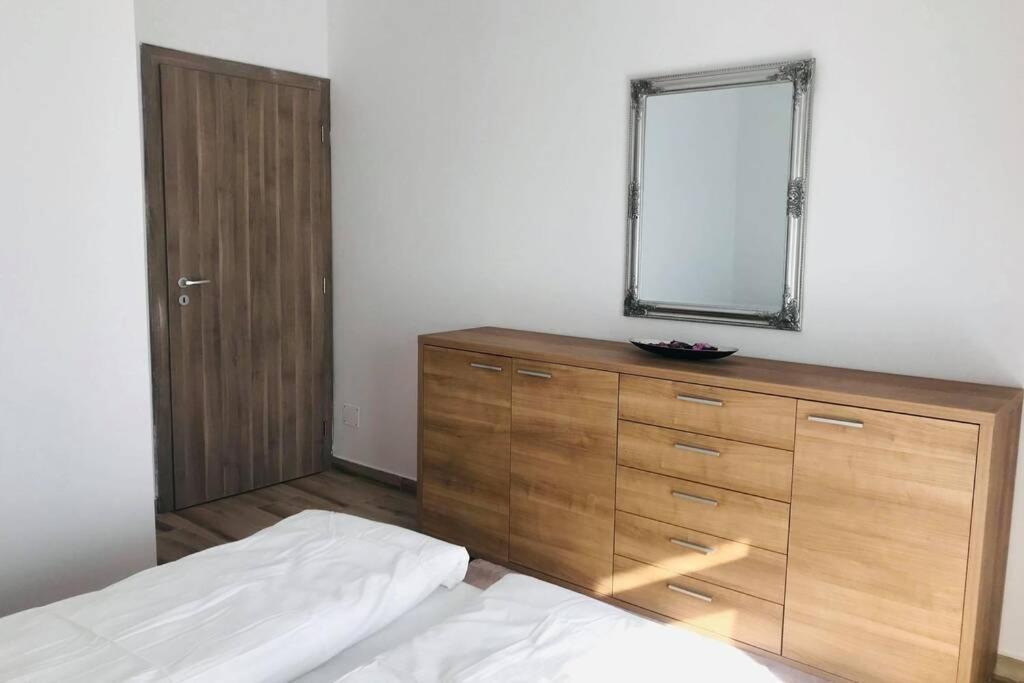 Bonte Residence Str Daliei Nr 3 Giroc Luaran gambar